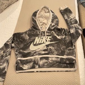 Nike Crop hooded printed sweatshirt size Large